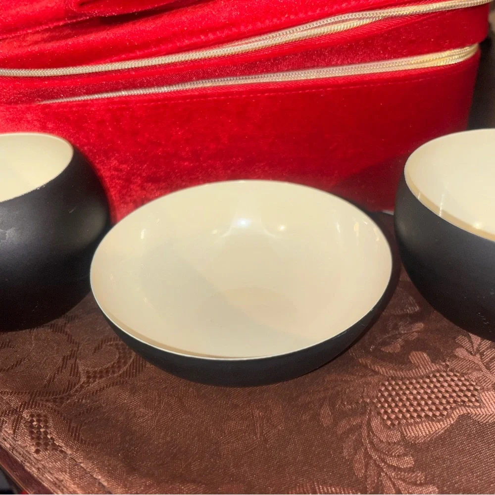 IKEA Black and White Bowl set